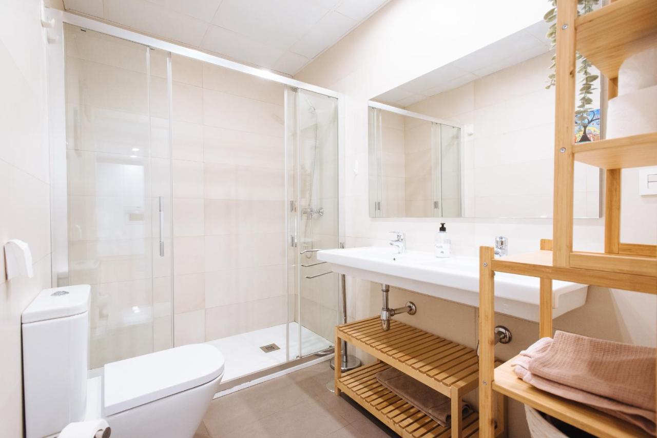 Apartamento Estelar Con Piscina Y Garaje Nervion Apartman Sevilla Kültér fotó