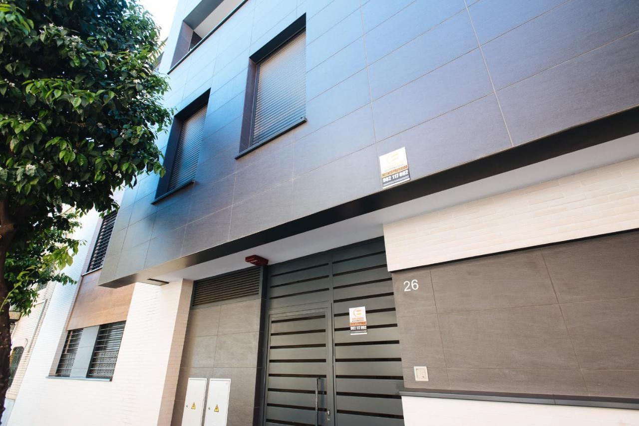 Apartamento Estelar Con Piscina Y Garaje Nervion Apartman Sevilla Kültér fotó