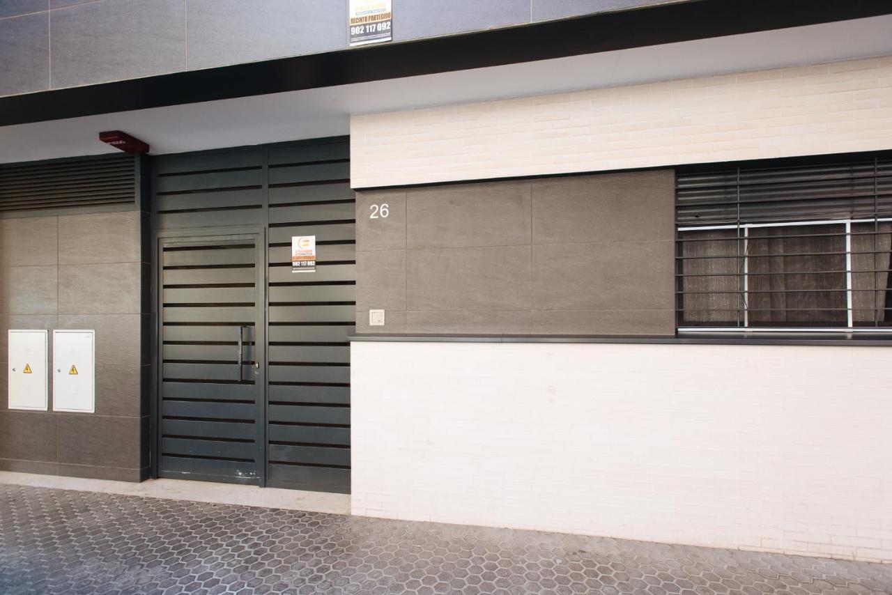 Apartamento Estelar Con Piscina Y Garaje Nervion Apartman Sevilla Kültér fotó