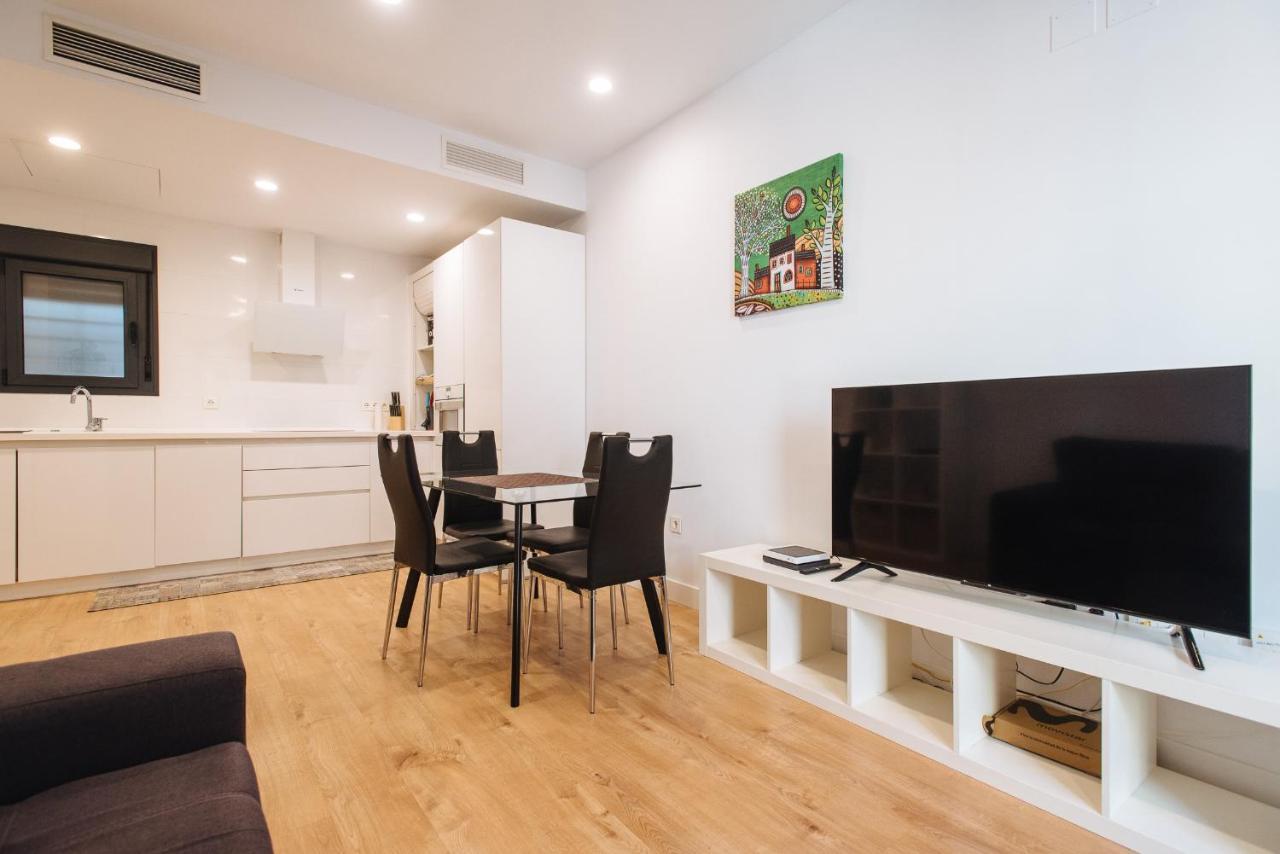 Apartamento Estelar Con Piscina Y Garaje Nervion Apartman Sevilla Kültér fotó