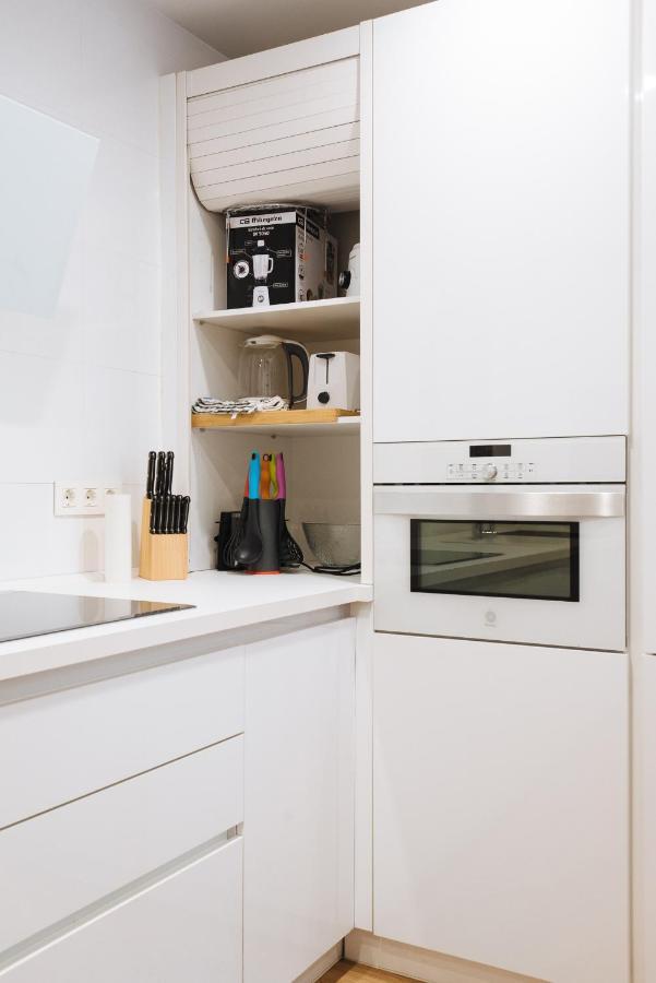 Apartamento Estelar Con Piscina Y Garaje Nervion Apartman Sevilla Kültér fotó