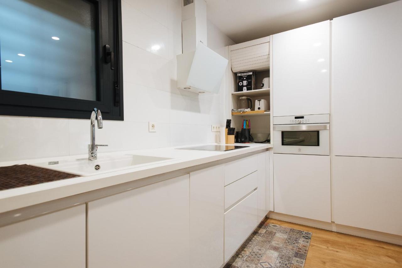 Apartamento Estelar Con Piscina Y Garaje Nervion Apartman Sevilla Kültér fotó