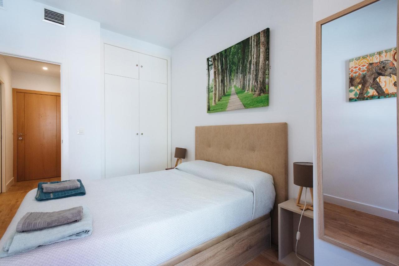 Apartamento Estelar Con Piscina Y Garaje Nervion Apartman Sevilla Kültér fotó